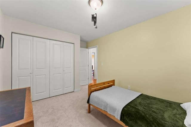 449 Clairemont Ave Unit H3, Decatur, GA 30030 - carpeted bedroom featuring a closet