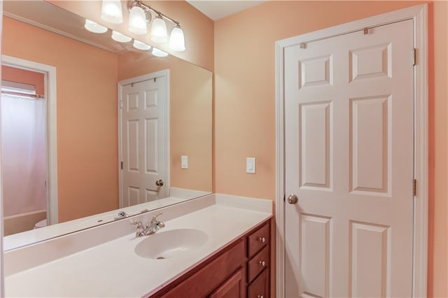 bathroom with vanity