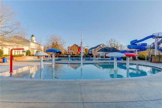 view of swimming pool