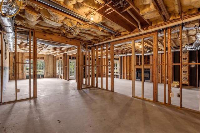 misc room featuring concrete flooring