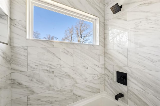 full bathroom featuring washtub / shower combination