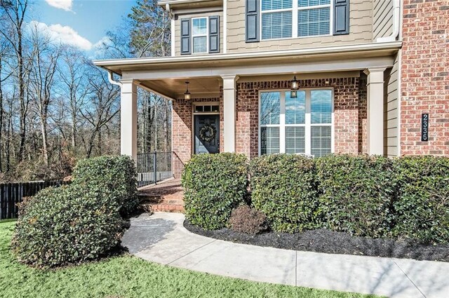 view of front of home featuring a front lawn and a garage