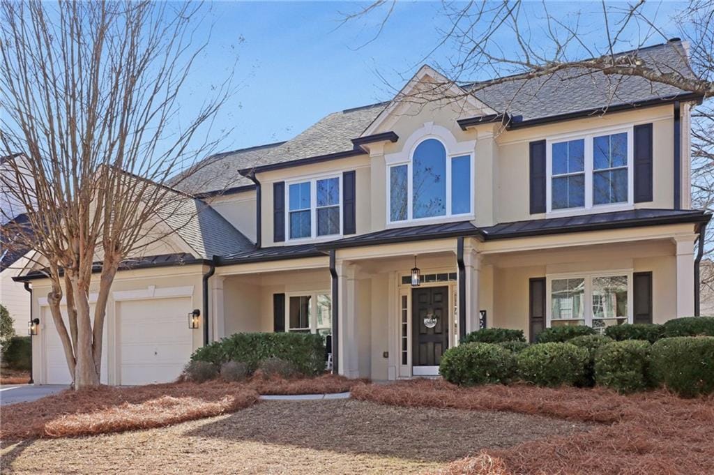 view of front of house featuring a garage