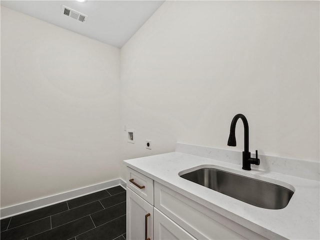 bathroom with vanity and tub / shower combination