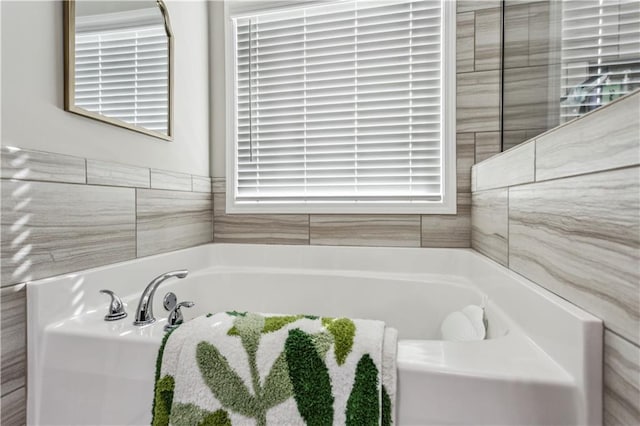 297 Cobblestone Trl, Dallas, GA 30132 - full bath featuring a garden tub