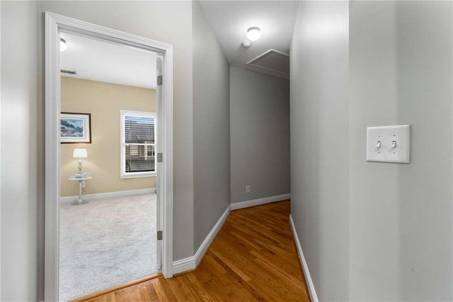 895 Ovalene Ln SW, Marietta, GA 30064 - hall featuring wood finished floors and baseboards
