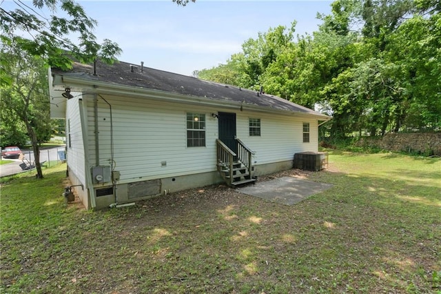 354 Henry Aaron Ave SW, Atlanta, GA 30310 - back of property featuring entry steps, crawl space, a lawn, and central AC