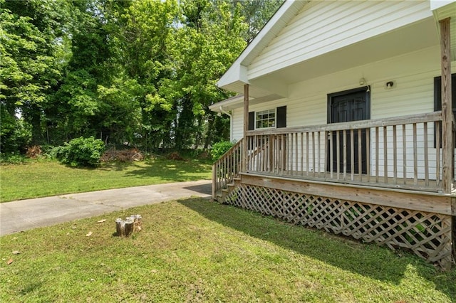 354 Henry Aaron Ave SW, Atlanta, GA 30310 - view of green lawn with a porch