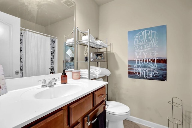 full bath with tile patterned floors, a shower with curtain, toilet, vanity, and visible vents