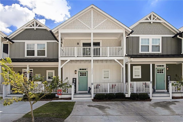 view of front of property with covered porch