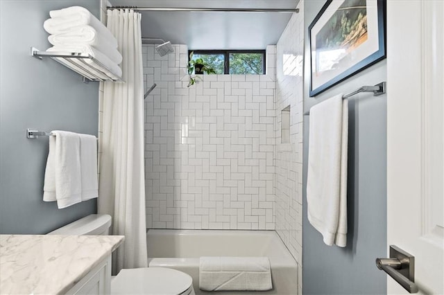 full bathroom featuring shower / bathtub combination with curtain, toilet, and vanity