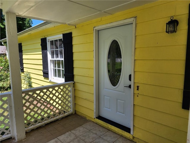 view of property entrance