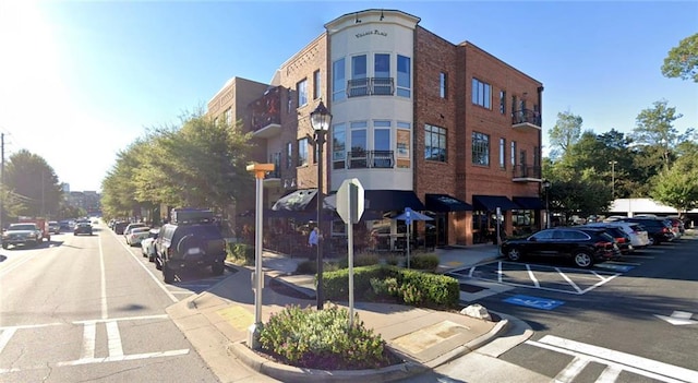 1891 8th St, Atlanta, GA 30341 - view of property featuring uncovered parking