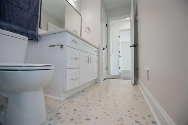 280 Hitchcock Rd, Dallas, GA 30157 - bathroom featuring baseboards