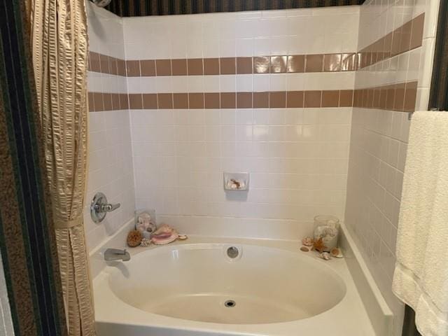 3334 Peachtree Rd NE Unit 1110, Atlanta, GA 30326 - bathroom with shower / tub combo