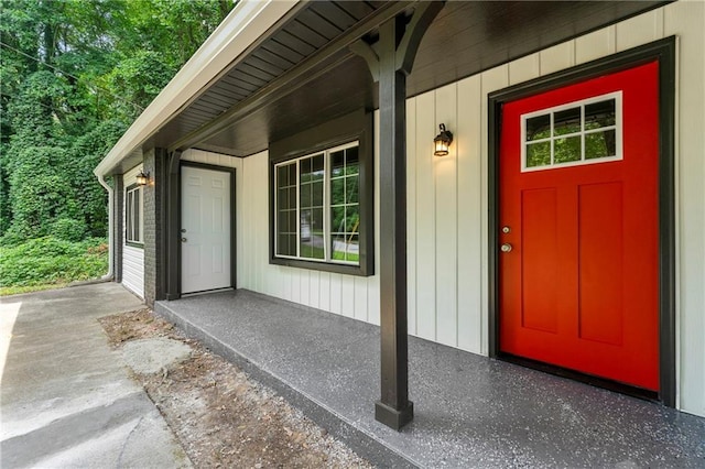 view of entrance to property