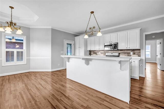 empty room featuring light hardwood / wood-style flooring