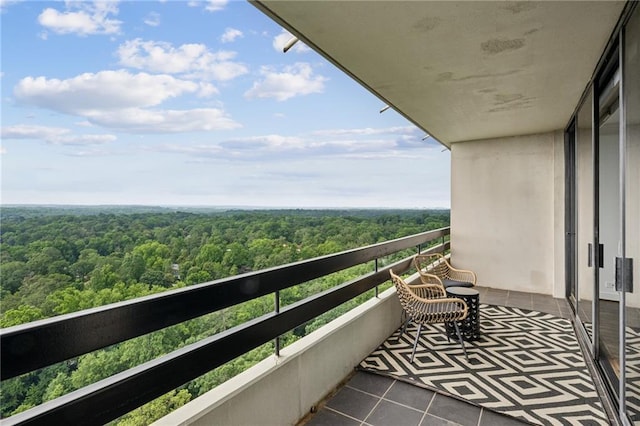 2660 Peachtree Rd NW Unit 23A, Atlanta, GA 30305 - balcony with a wooded view