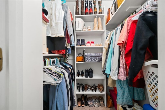 5552 Knox Pl, Peachtree Corners, GA 30092 - spacious closet with carpet