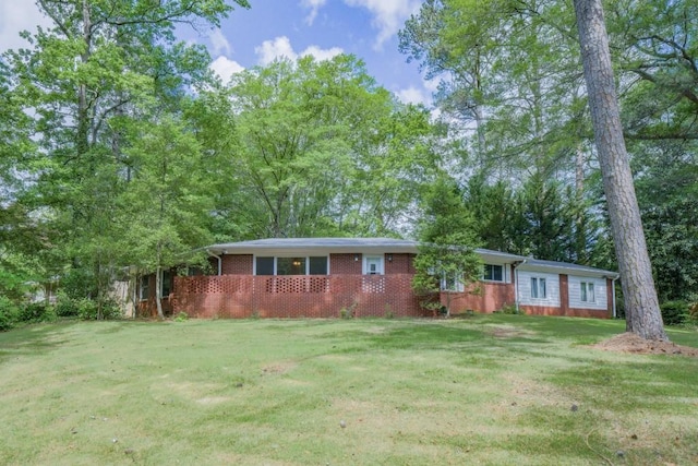2279 Parkview Cir, College Park, GA 30337 - ranch-style home with a front lawn and brick siding