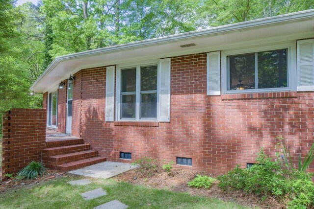 2279 Parkview Cir, College Park, GA 30337 - view of front facade featuring crawl space and brick siding
