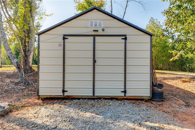 view of outbuilding