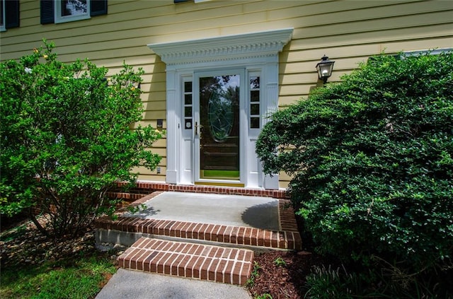 view of property entrance