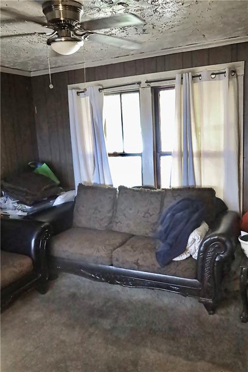 405 Pennington Ave SW, Rome, GA 30161 - living room featuring a ceiling fan