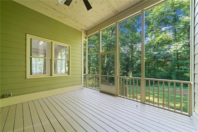 304 Old Cove Rd N, Jasper, GA 30143 - unfurnished sunroom featuring a ceiling fan