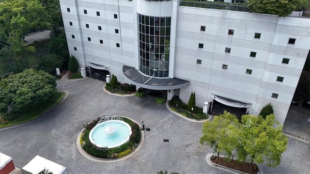 2828 Peachtree Rd NW Unit 2002, Atlanta, GA 30305 - drone / aerial view of a pool area