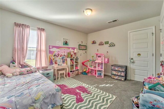 bedroom featuring carpet floors