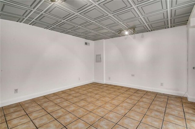 view of tiled empty room