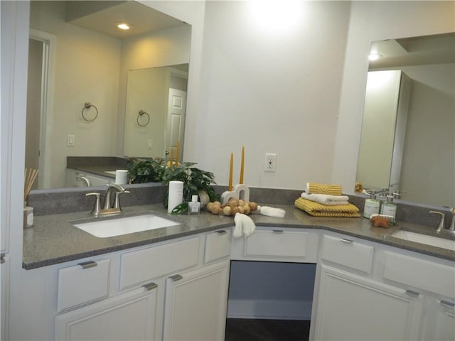 bathroom with vanity