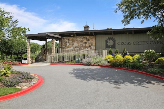 30 Chaumont Sq NW, Atlanta, GA 30327 - view of property