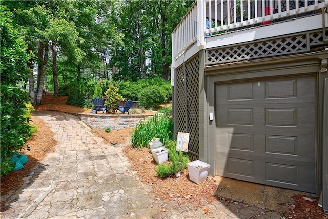 1021 Wetherby Way, Johns Creek, GA 30022 - view of yard featuring a garage