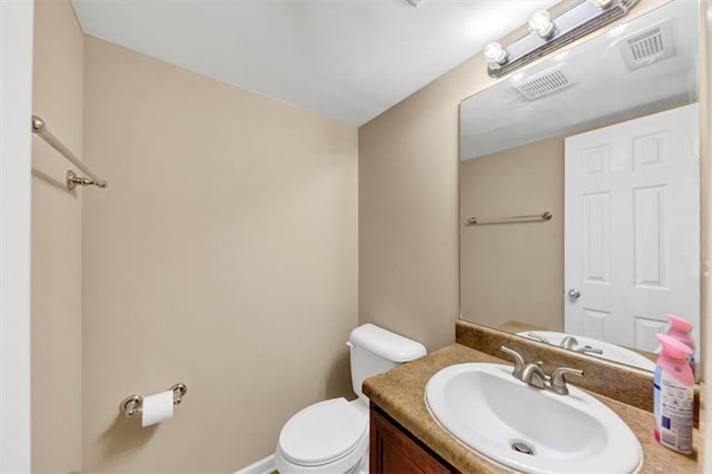 4701 Flat Shoals Rd Unit 37H, Union City, GA 30291 - bathroom with toilet and vanity
