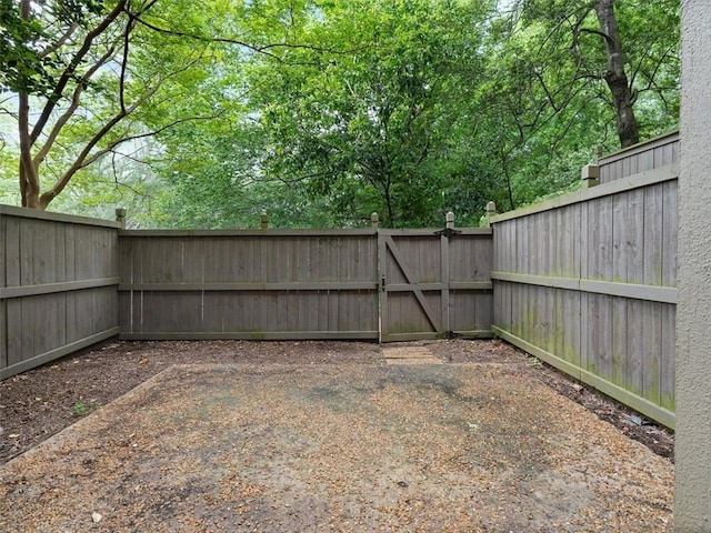 95 Ivy Trl NE, Atlanta, GA 30342 - fenced backyard featuring a gate