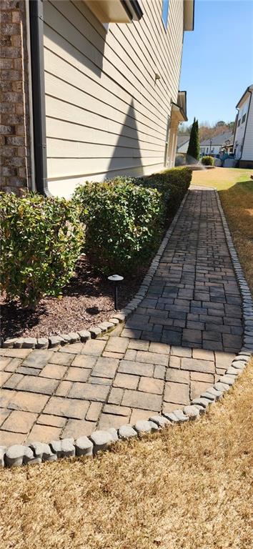 715 Laura Jean Ct, Buford, GA 30518 - view of side of property