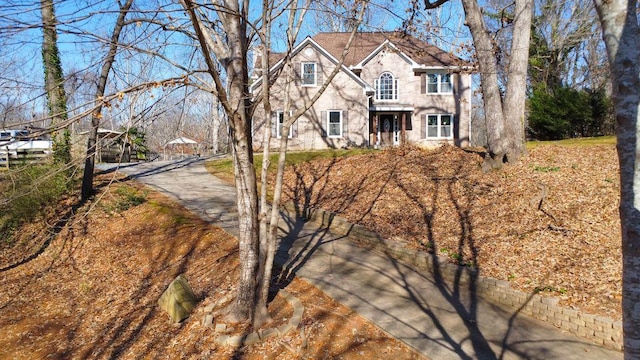 view of front property