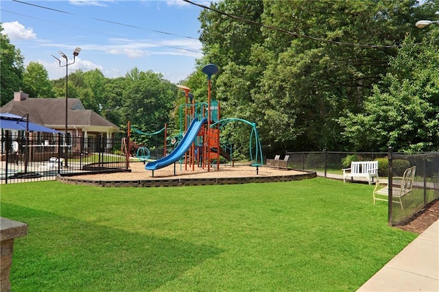 2445 Kings Point Dr, Dunwoody, GA 30338 - view of community playground