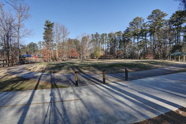 2628 Amberly Dr, Dunwoody, GA 30360