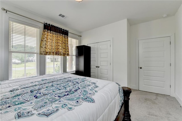 8125 Beryl Overlook, Gainesville, GA 30506 - bedroom featuring carpet, visible vents, and a closet