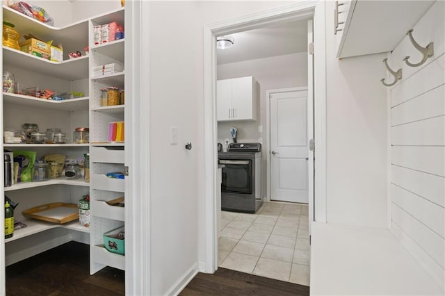 1998 Lakeview Bend Way, Buford, GA 30519 - storage area with washer / clothes dryer