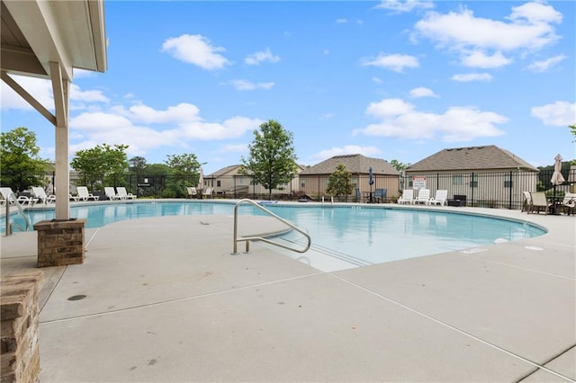 1998 Lakeview Bend Way, Buford, GA 30519 - community pool with a patio area and a residential view