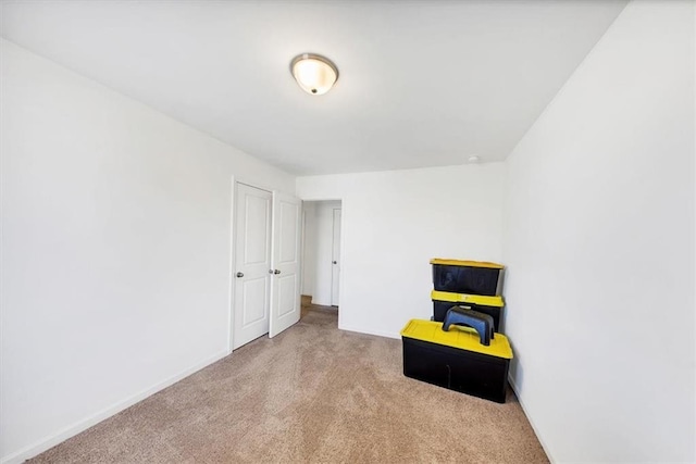 game room with carpet flooring