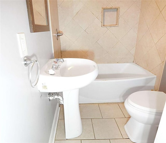 115 Elizabeth Way, Ellenwood, GA 30294 - bathroom featuring tile patterned flooring and a bath