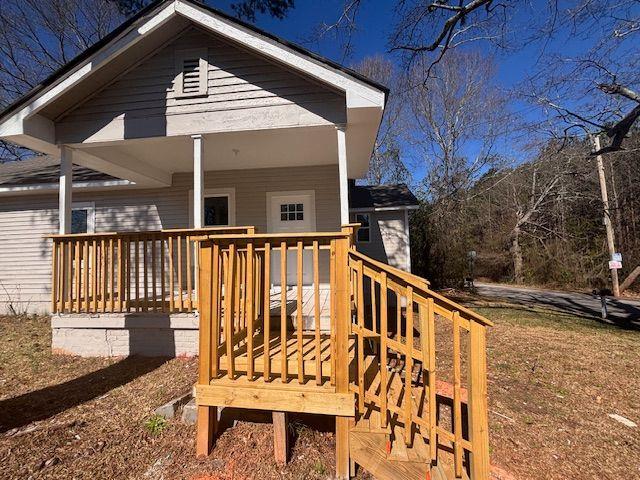 339 Main St, Griffin, GA 30223 - view of wooden terrace