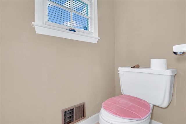 1574 Glenfield Dr, Lawrenceville, GA 30043 - half bathroom with baseboards and toilet