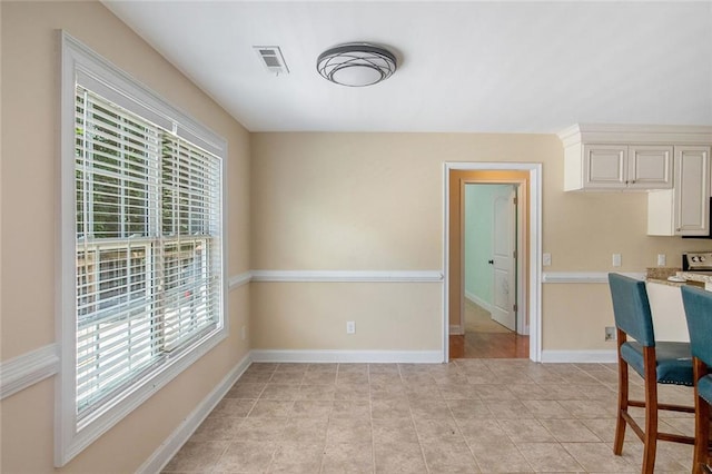208 Stonington Dr, Mount Airy, GA 30563 - unfurnished dining area featuring baseboards