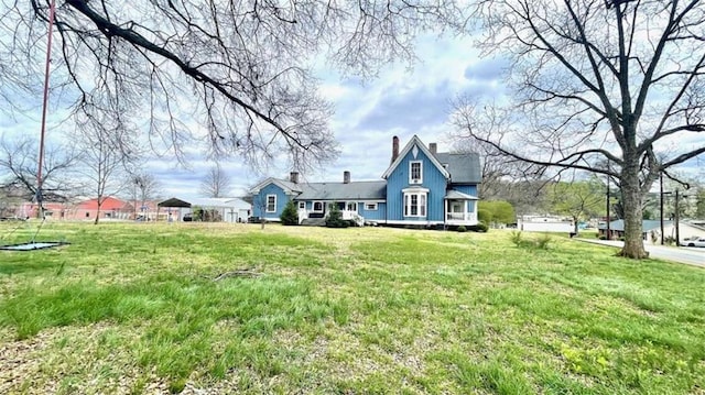 view of grassy yard